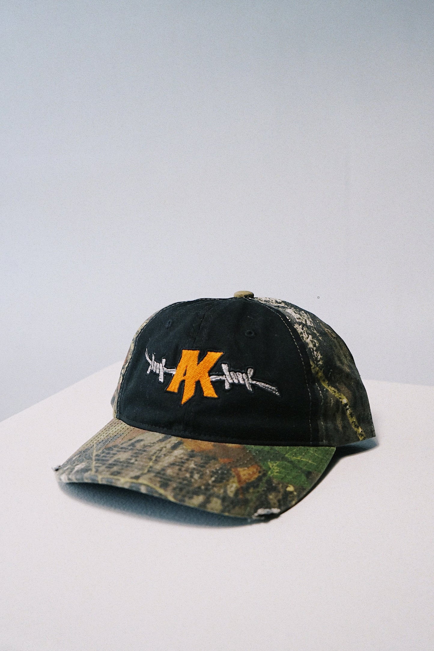 ak renny, camo hat , barbed wire, Drestressed hat, baseball cap, trucker hat, embroidered, camouflage baseball cap, florida hat, ak hat